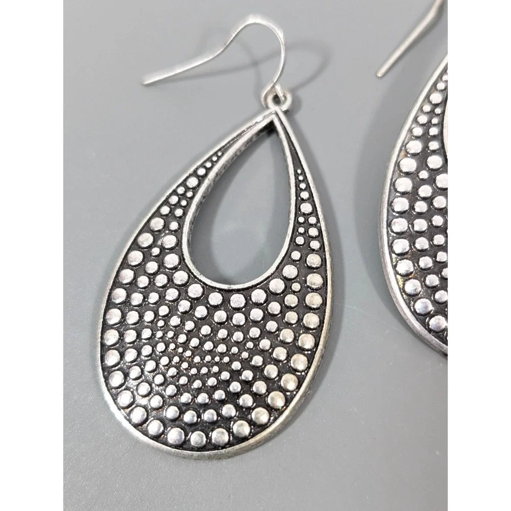 Boho Western‎ Chic Pebble Texture Teardrop Long Dangle Earrings Silver Tone
